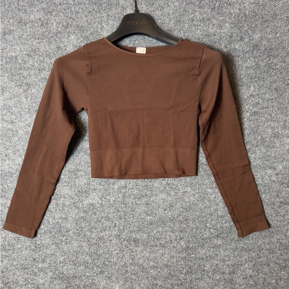 Nikibiki Cropped Long Sleeve Top, Ribbed and Stretchy Material - One Size (S-L)